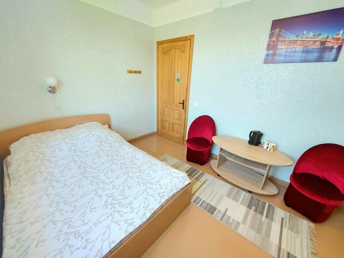 Neringa Guest House Паланга Экстерьер фото