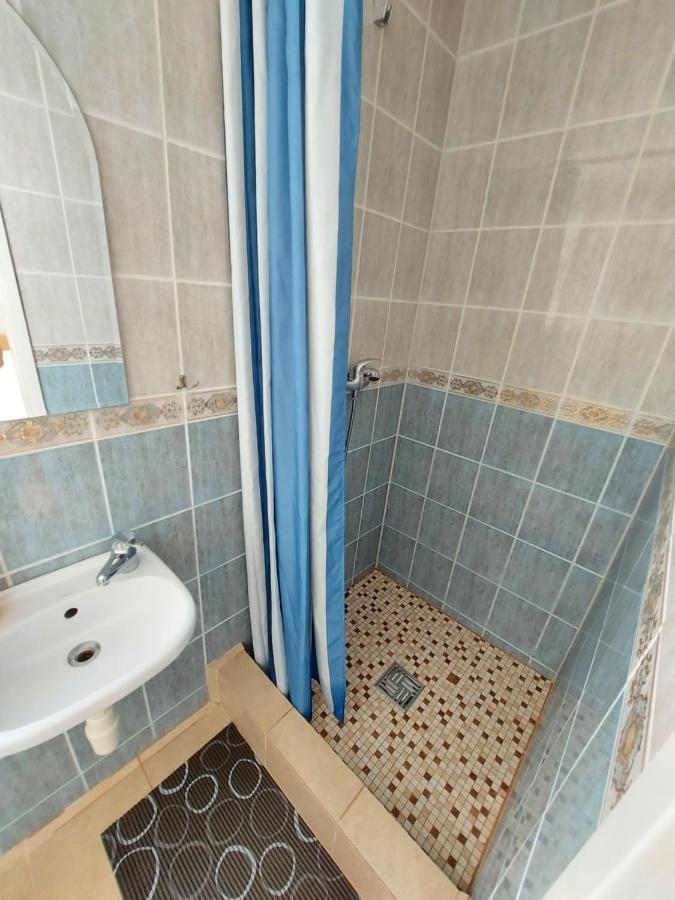 Neringa Guest House Паланга Экстерьер фото