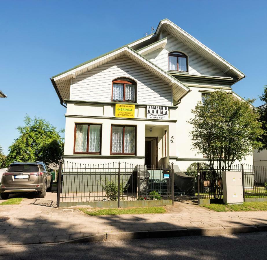 Neringa Guest House Паланга Экстерьер фото